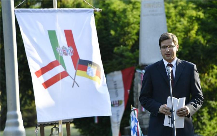 Fidesz Accepts Most Venice Commission Recommendations Concerning Civil Organisations Law