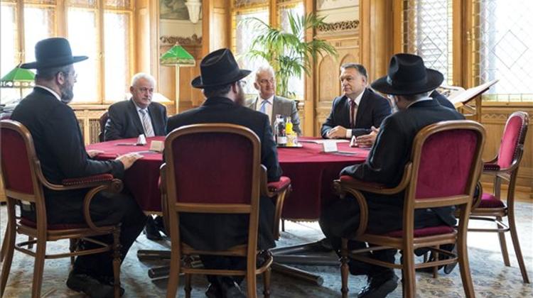 Orbán Meets Israel’s Ashkenazi Chief Rabbi