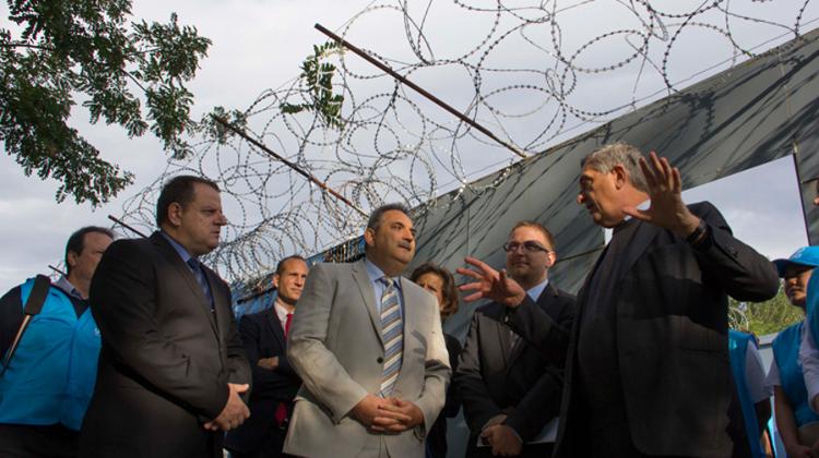 UNHCR Chief Says Hungary’s Transit Zones Are Really Just Detention Centers