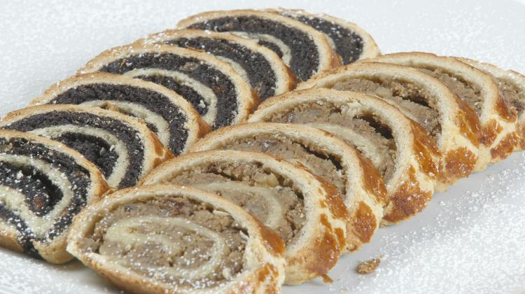 Recipe Of The Week: Beigli - Traditional Hungarian Christmas Cake