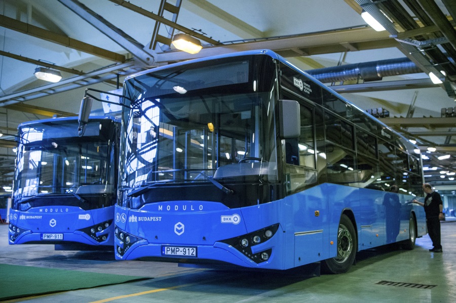 Public Transport Company BKV To Terminate Ikarus Contract