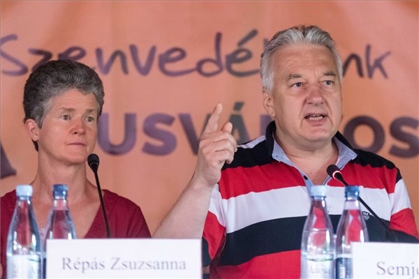 Dept PM Urges Autonomy For Hungarians In Romania