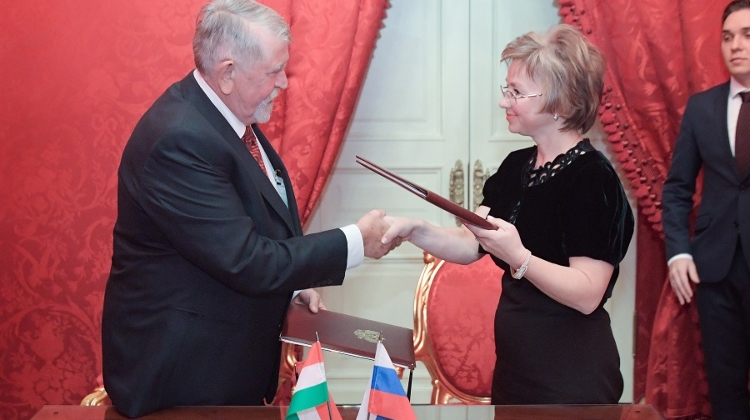 Hungary, Russia Officials Sign Cultural Cooperation Agreement