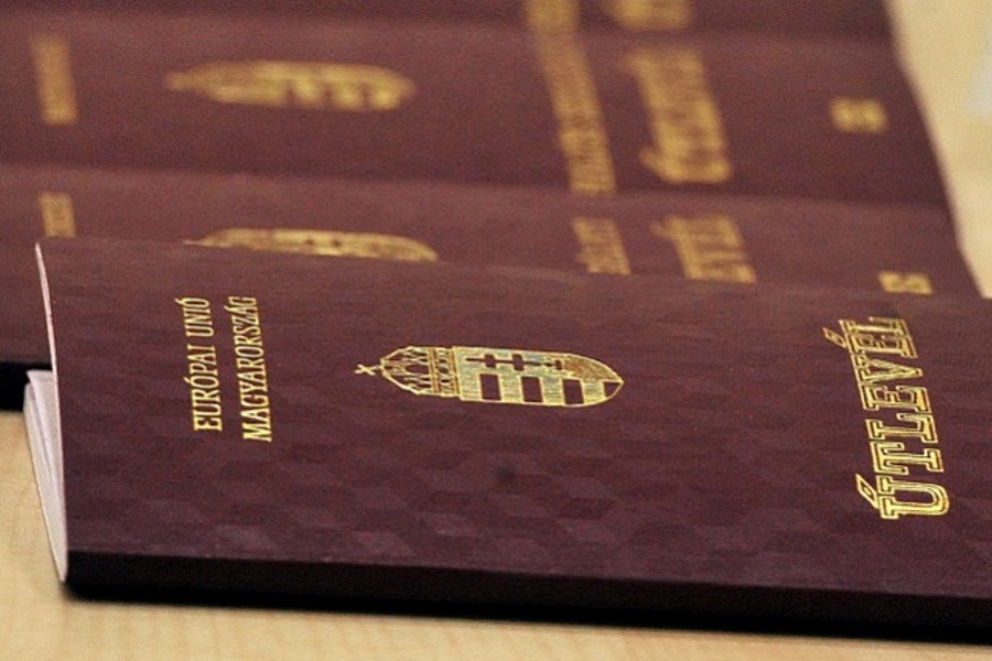 Ukrainian Nationalist Group Claims To Have Stolen Hungarian Citizens’ Identification Documents