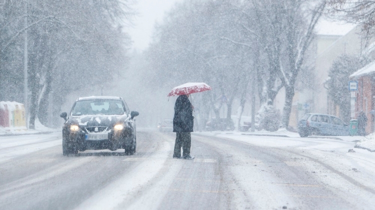 Heavy Snow Causes Power Cuts In Hungary