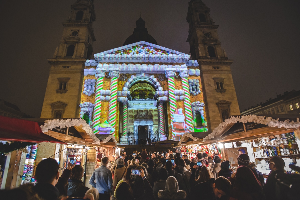 Europe’s 4th Most Beautiful Advent Fair Is At Basilica In Budapest