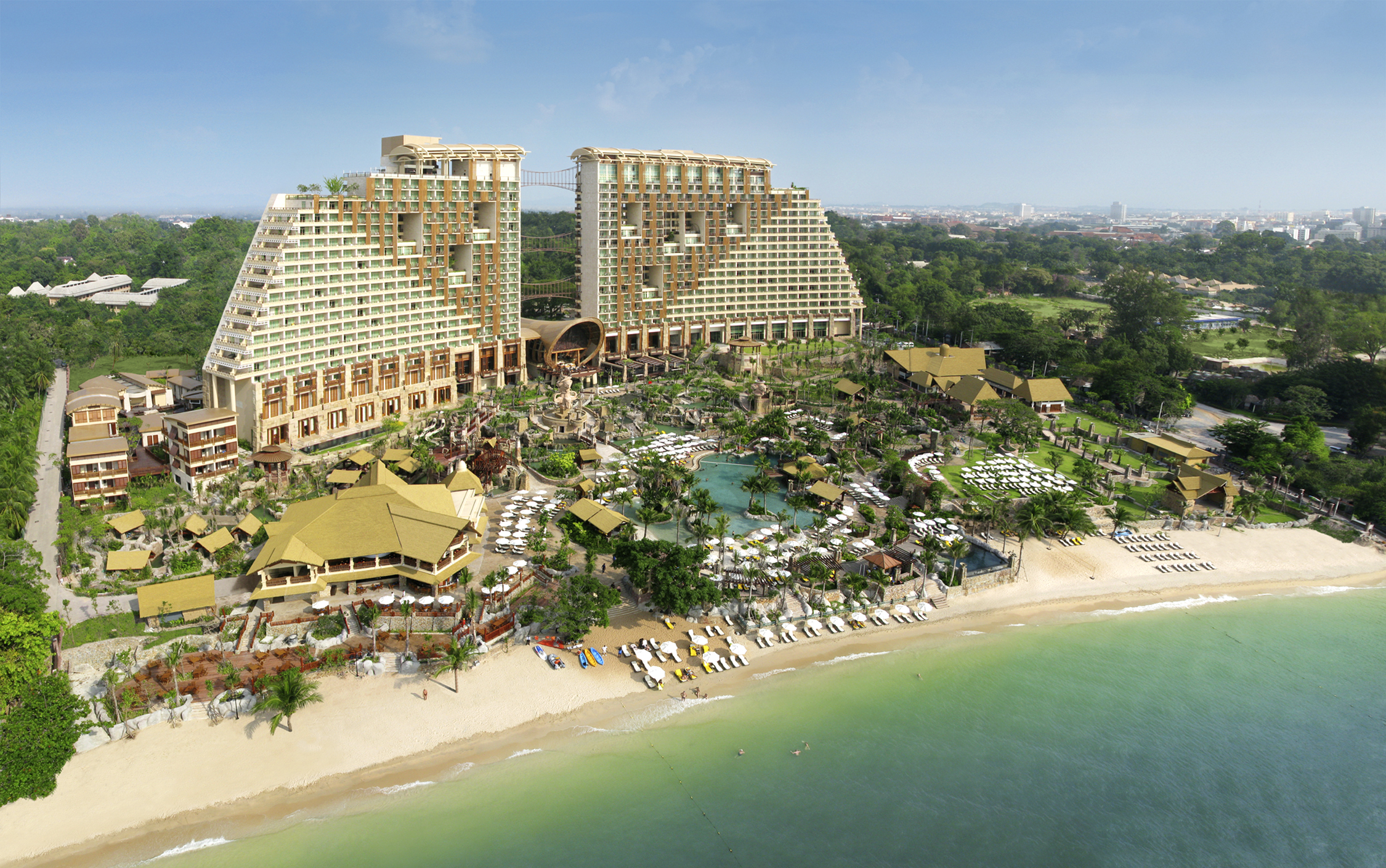 Escape To A ‘Lost World’ Paradise At Centara Grand Mirage Beach Resort Pattaya