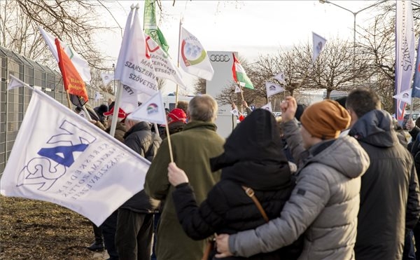 Audi Hungaria Strike Continues; Ingolstadt Shutdown Extended