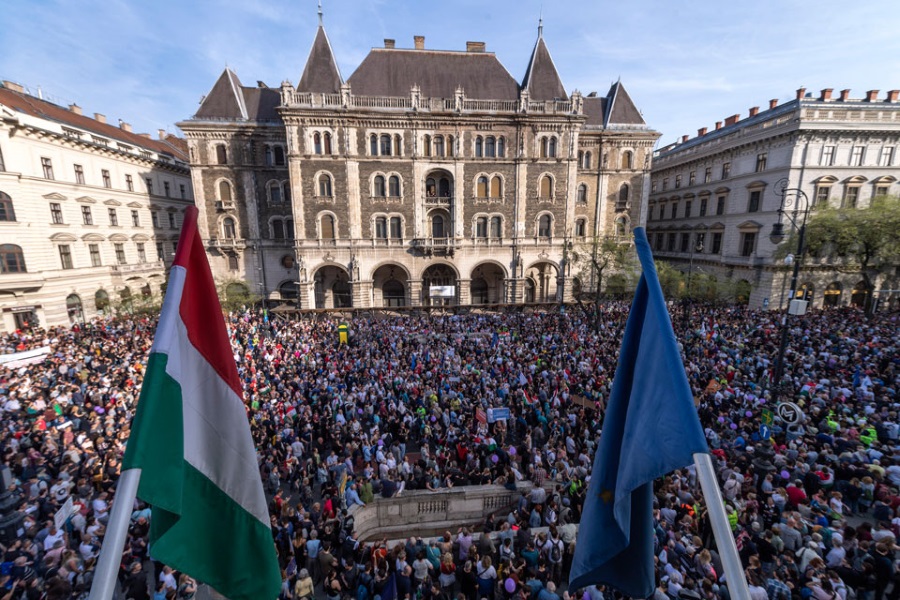 Video: Hungary – Small Nation In Global Spotlight