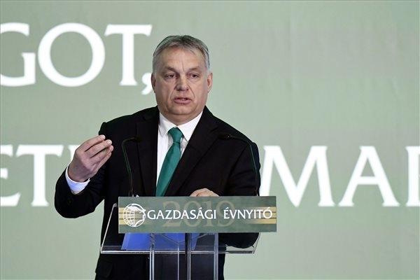 Hungarian PM Orbán Hails Macron’s EU Reform Initiative