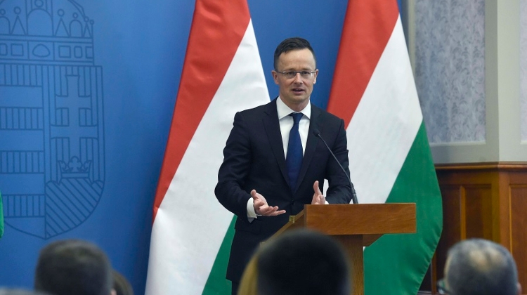 Hong Kong, Hungary Officials In Talks On Strengthening Economic Ties
