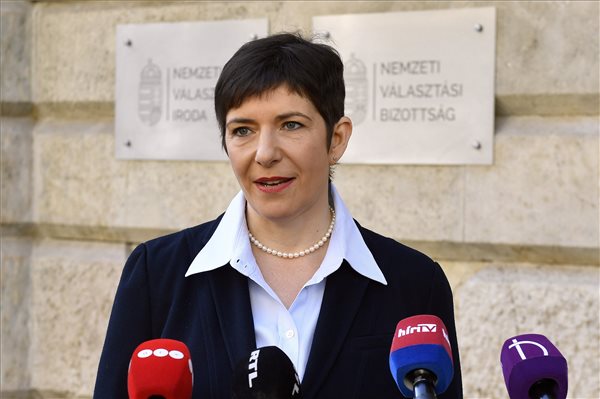 First Opposition PM Candidate to Hand in Nomination is Dobrev of Hungarian Democratic Coalition