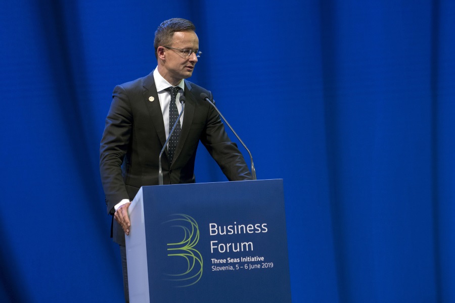 Hungary Ready to Continue Cooperation With Germany, Says FM Szijjártó