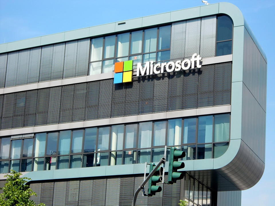 Hungarian Opinion: Microsoft Corruption Scandal