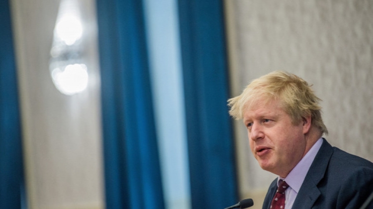 Hungarian FM Szijjártó: Boris Johnson 'Knows What He Is Doing'