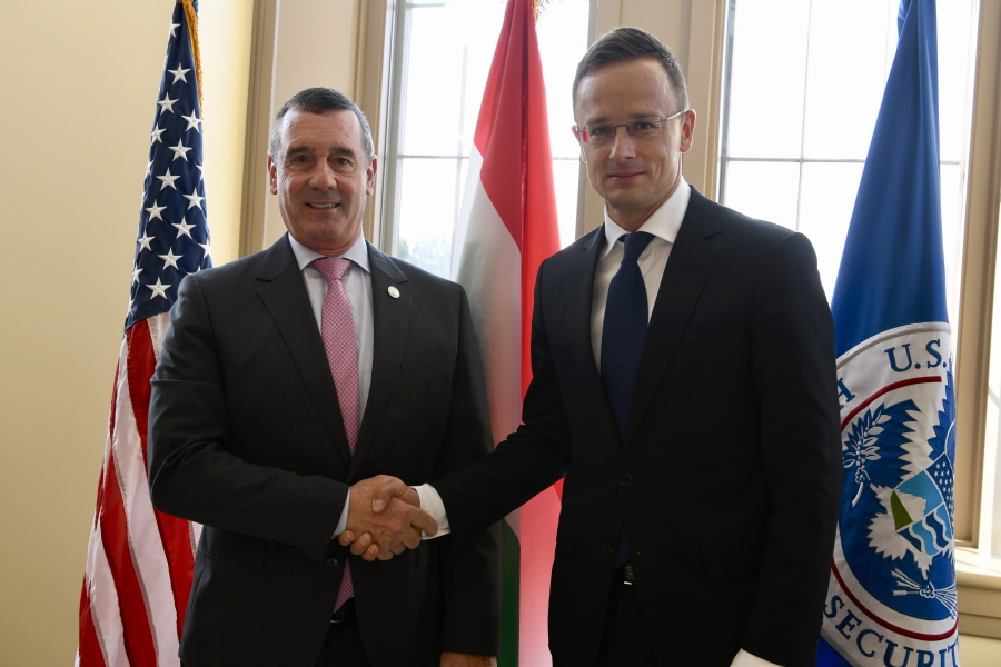 U.S. Extends Visa-Free Entry For Hungarians