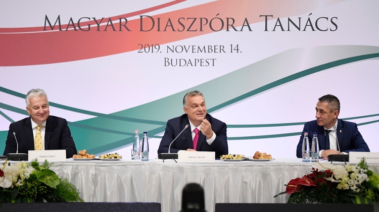 Hungary To Maintain Anti-Migration Policy: “Only Hungarians Can Replace Hungarians”