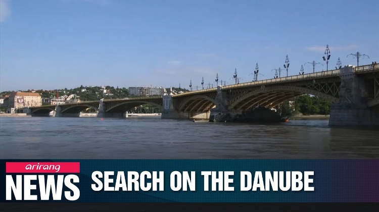 Authorities Ramping Up Search For 21 Still Missing After Budapest Boat Tragedy