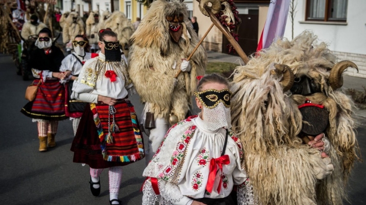 Video: 'Buso Carnival’ In Mohács