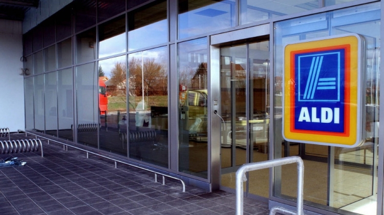 Aldi to Create its Biggest Store in Hungary Inside a Deserted Budapest Shopping Mall