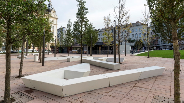 Renovated Budapest Square "Real Downtown Forest"