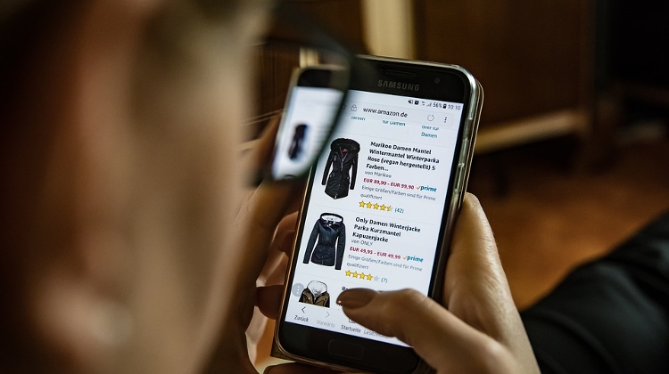Online Stores Take Growing Slice of Fashion Market In Hungary