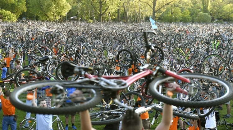 'Great Spring Bicycle Parade' In Budapest, 28 April