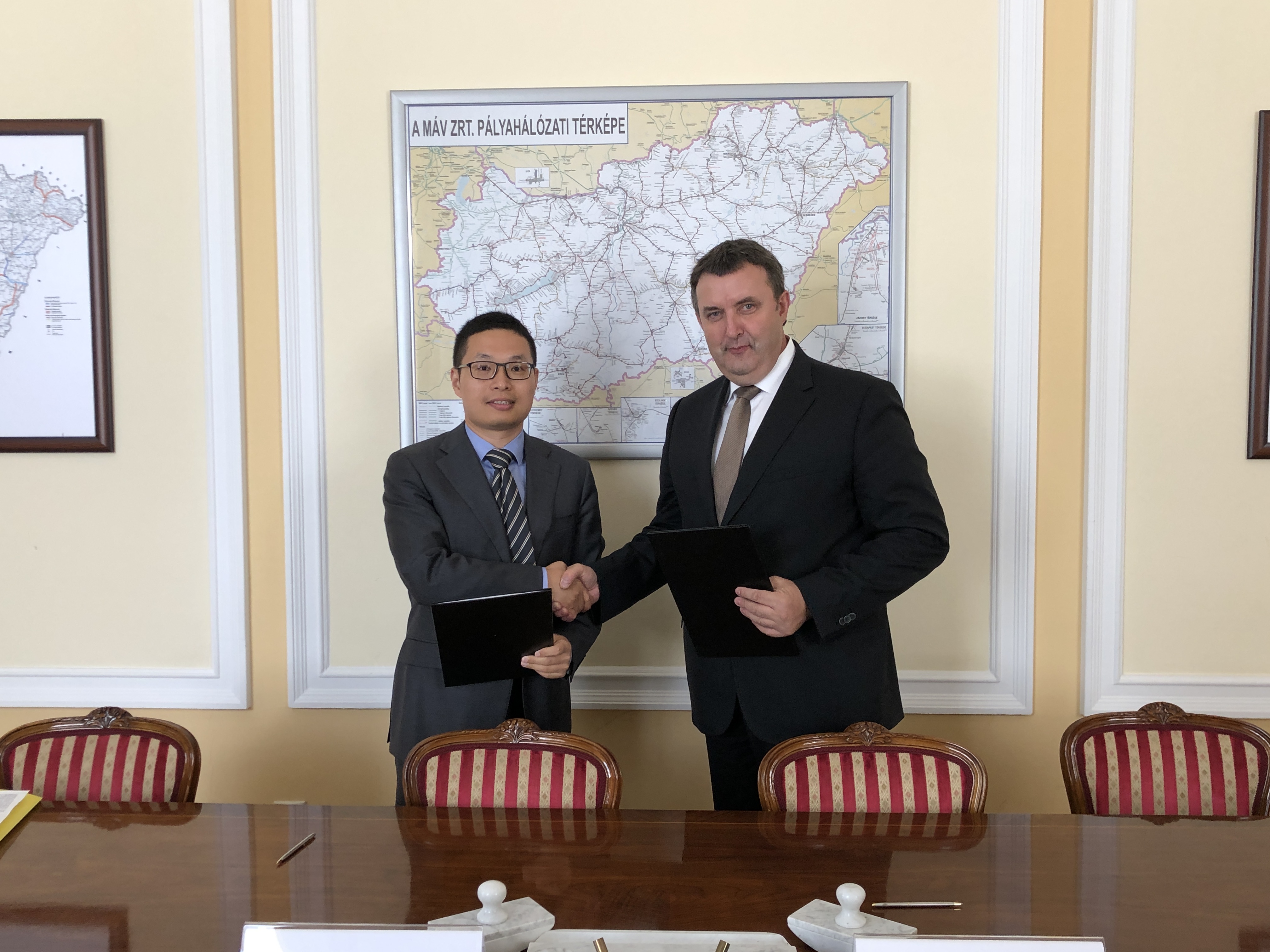 Hungary, Huawei Sign MoU Fleshing Out Cooperation