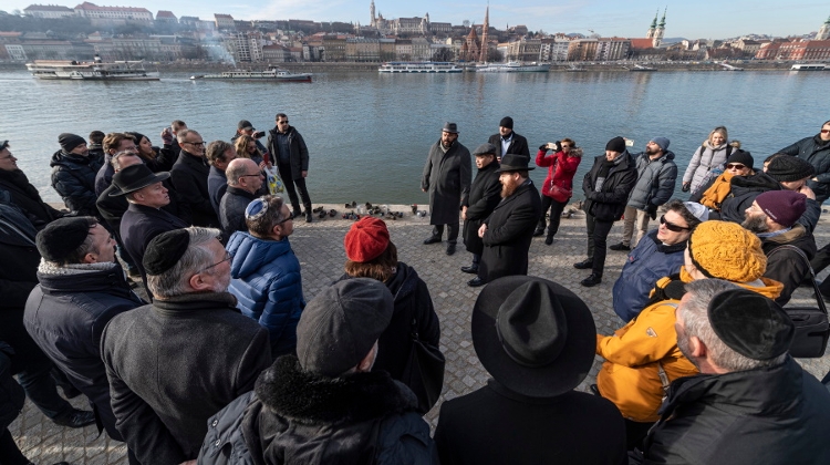 Ambassadors Pay Tribute To Holocaust Victims In Budapest