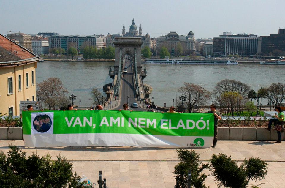 Hungarian Opposition Parties Mark Earth Day