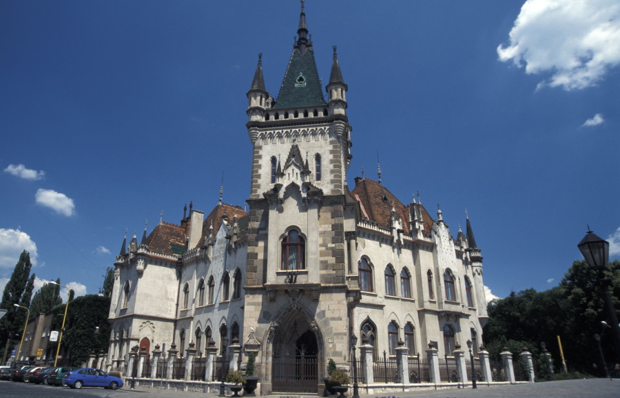 Budapest Assembly Approves Twin City Accord With Kosice