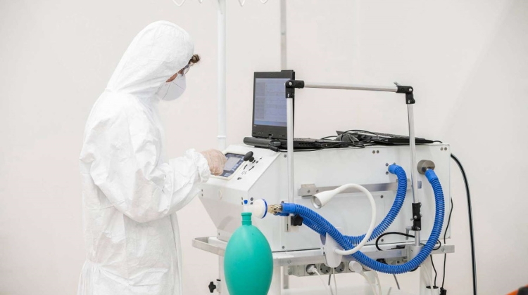 Semmelweis University Receives First Hungarian Ventilators