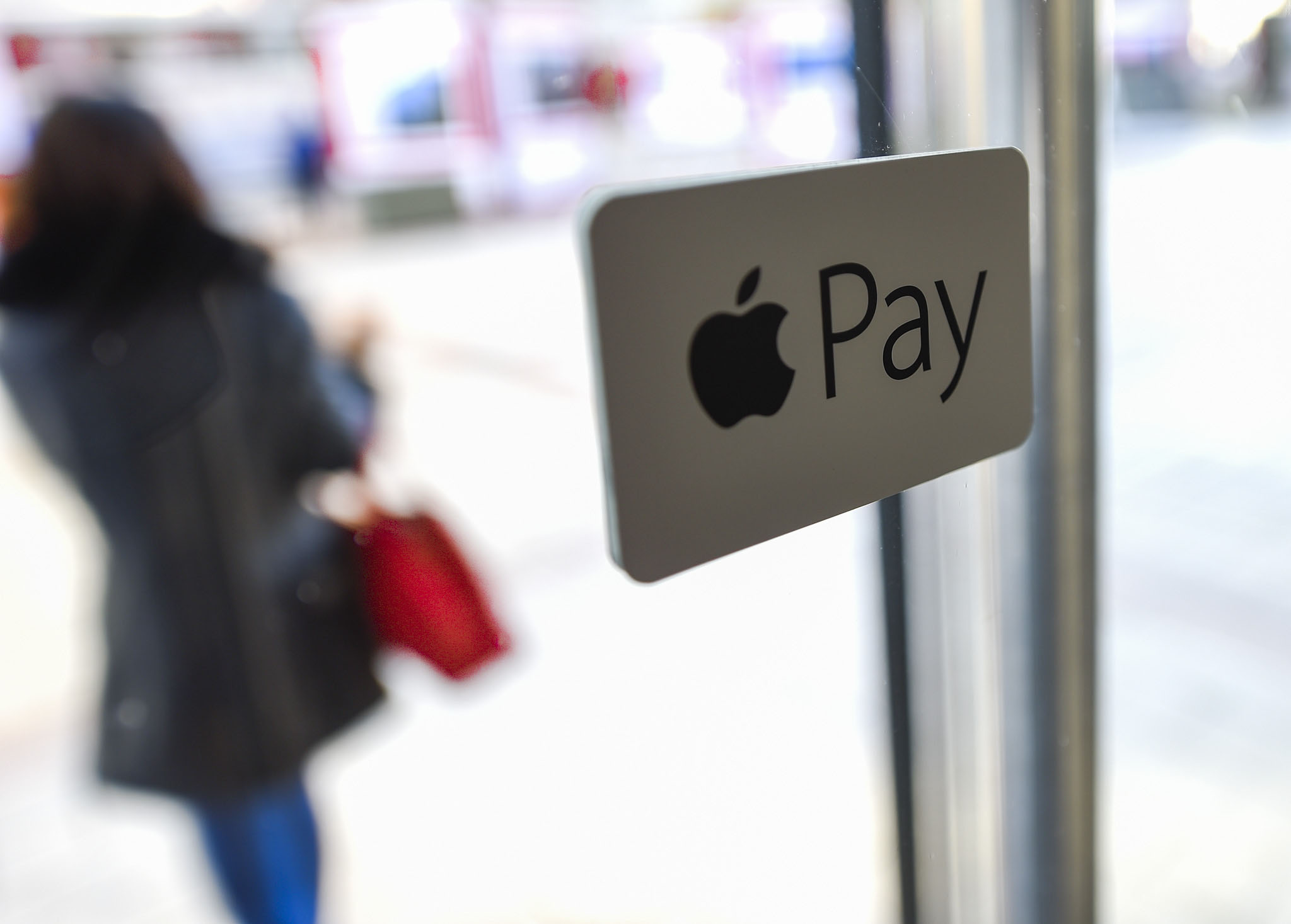 CIB Expands Use Of Apple Pay In Hungary