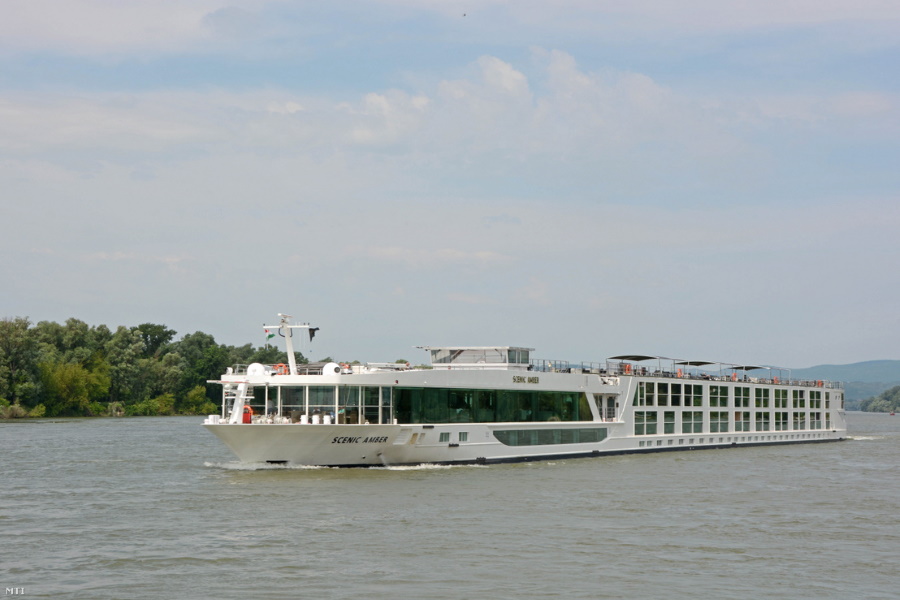 Big Cruise Boats Seen Back On Danube