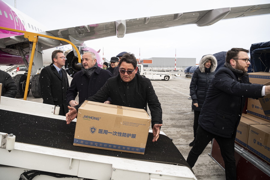 Video: Medical Shipment Arrives To Hungary From China