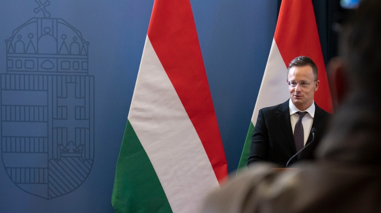 Hungary 'Rejects Doubts Over its Democracy'