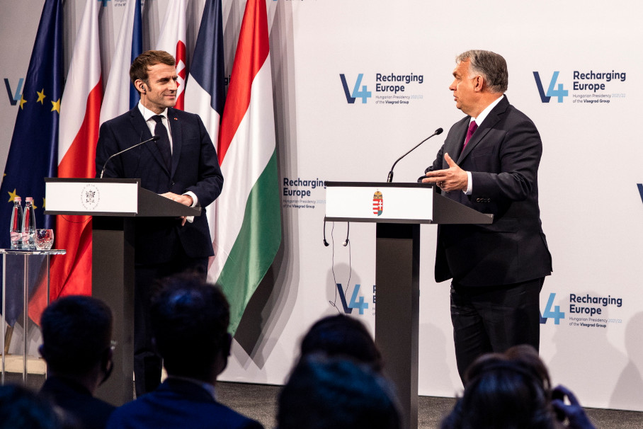 Macron Orbán Meet in Paris