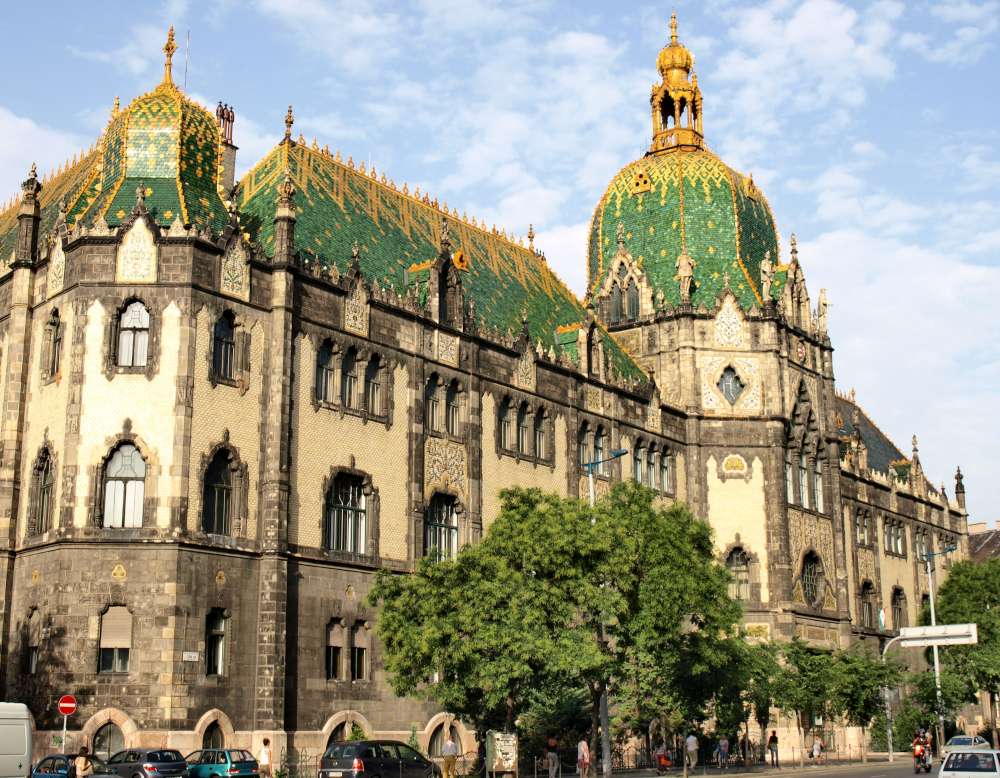 Budapest Marks 'World Art Nouveau Day' on Saturday
