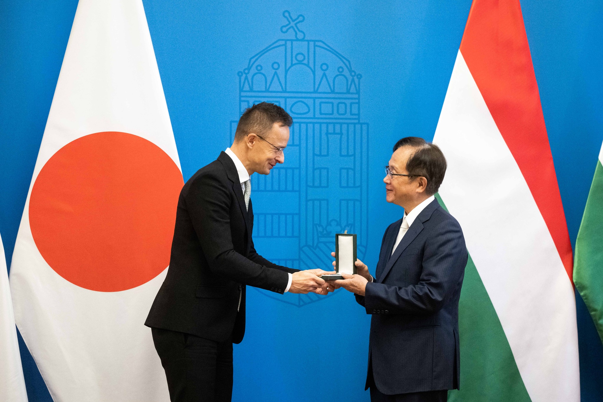 Japanese Business Federation Leader Decorated in Budapest