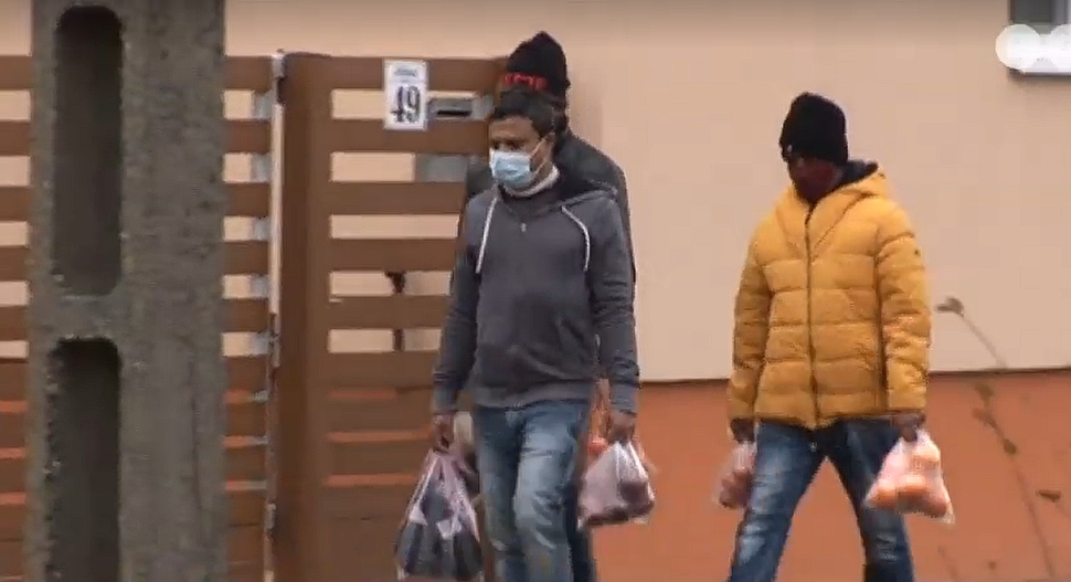 Local Residents in Rural Hungarian Town See Guest Workers From India, Think a New Wave of Migrants Has Arrived