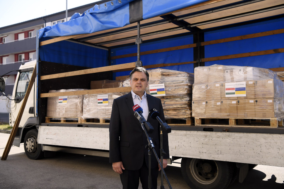 Hungary to Send Medical Equipment to Ukraine
