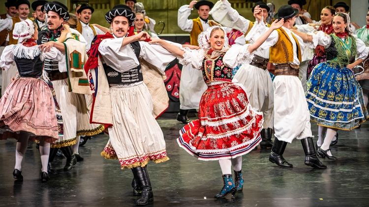 'The World of Rogues', National Dance Theatre Budapest, 16 December