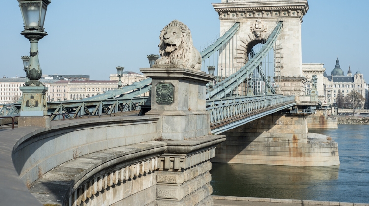 Gov't Refuse to Pay HUF 6 Billion for Budapest Chain Bridge Renewal