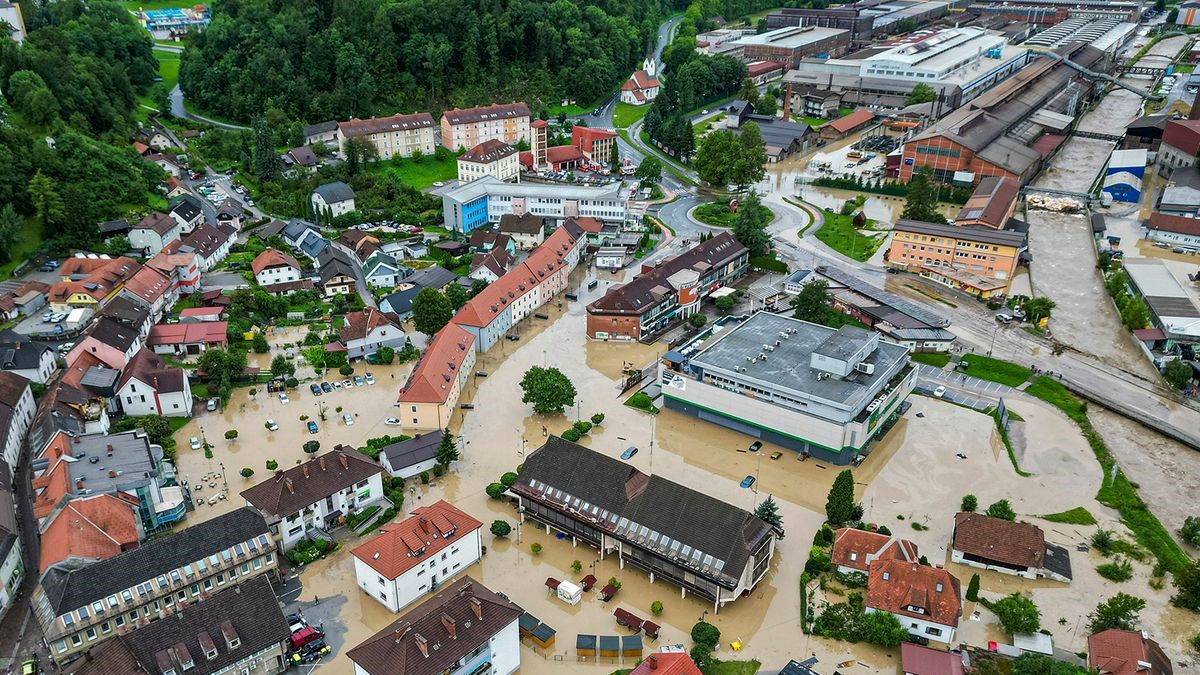 Hungarian Interchurch Aid Delivering Donations to Slovenia Flood Victims