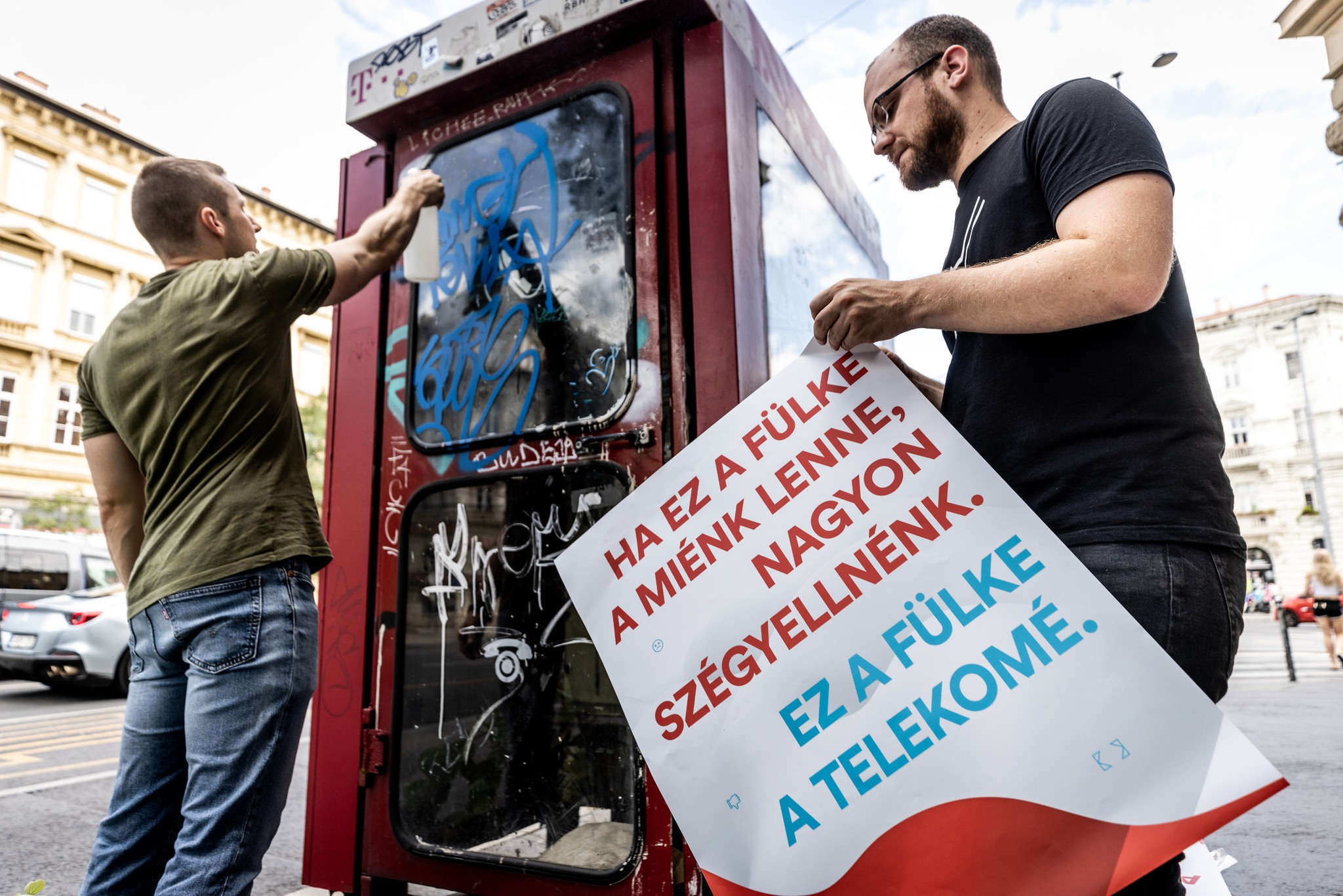 Unofficial Pissoirs: 6th District Mayor Acts Against Filthy Phone Booths in Budapest