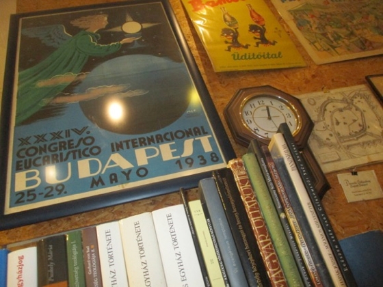 Top 10 Secondhand Bookstores in Budapest - Part 1 of 2 Top 10 Secondhand Bookstores in Budapest - Part 1 of 2