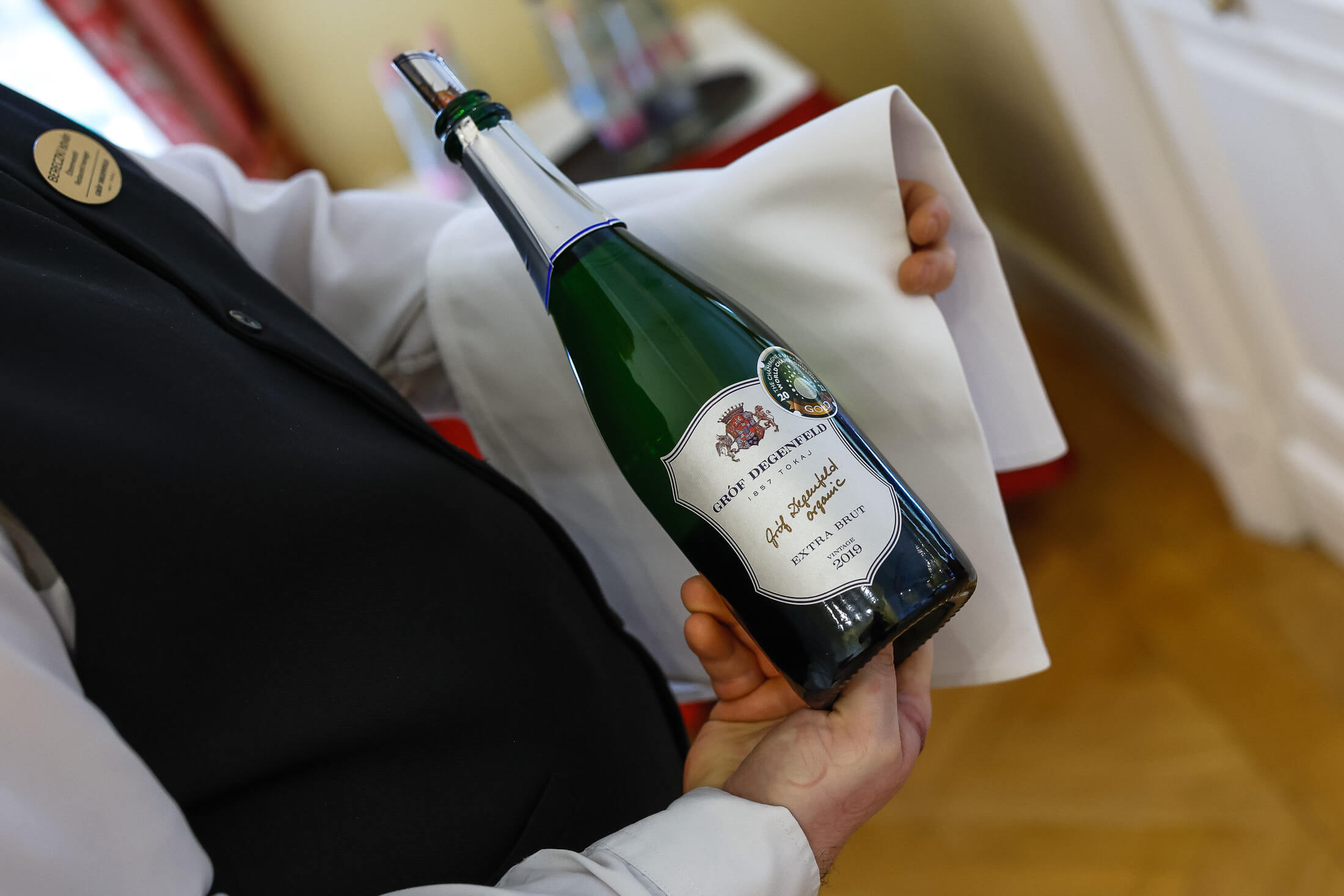 Fizzing Success: Hungarian Vintners Sparkle with 3.5 Million Litres Export
