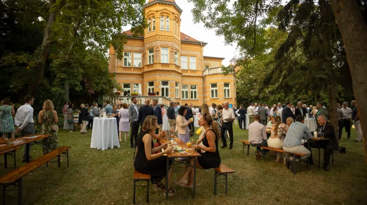 Expat Business in Hungary: Chamber of Commerce Corner, September 6 Expat Business in Hungary: Chamber of Commerce Corner, September 6