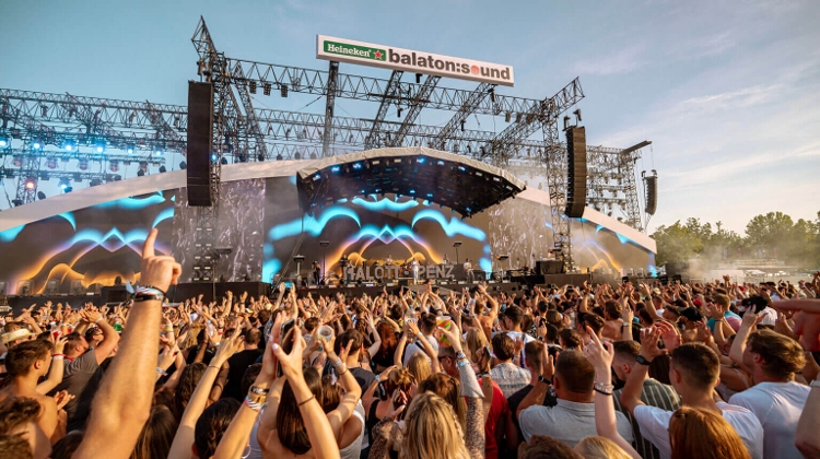 Balaton Sound Festival, Zamárdi, 3 - 6 July Balaton Sound Festival, Zamárdi, 3 - 6 July