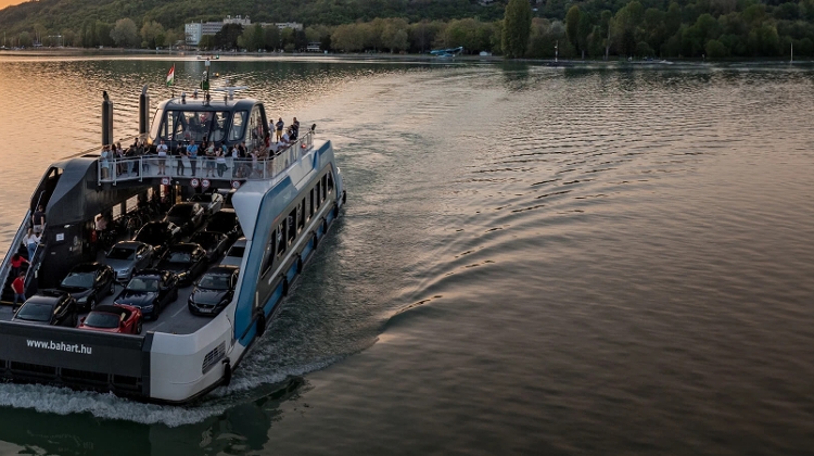 Lake Balaton Ferries Carried Many More Passengers This Summer Lake Balaton Ferries Carried Many More Passengers This Summer